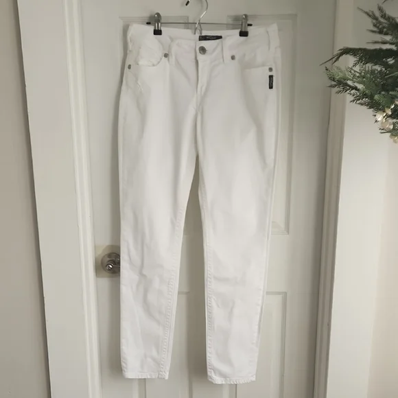 Silver Jeans White Suki Slim Jeans - Picture 3 of 9